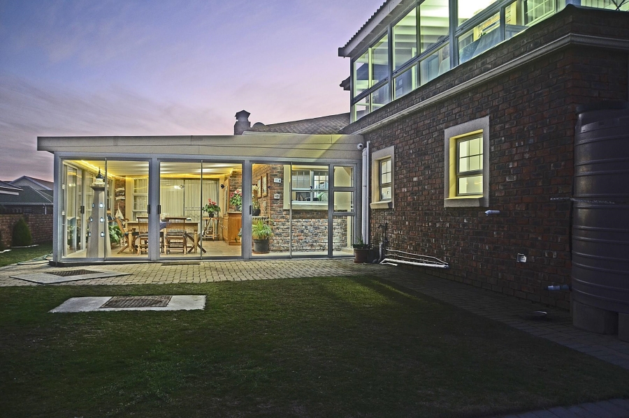 5 Bedroom Property for Sale in Tergniet Western Cape